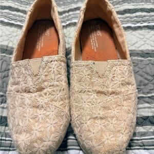 TOMS Youth Beige Embroidered Flats